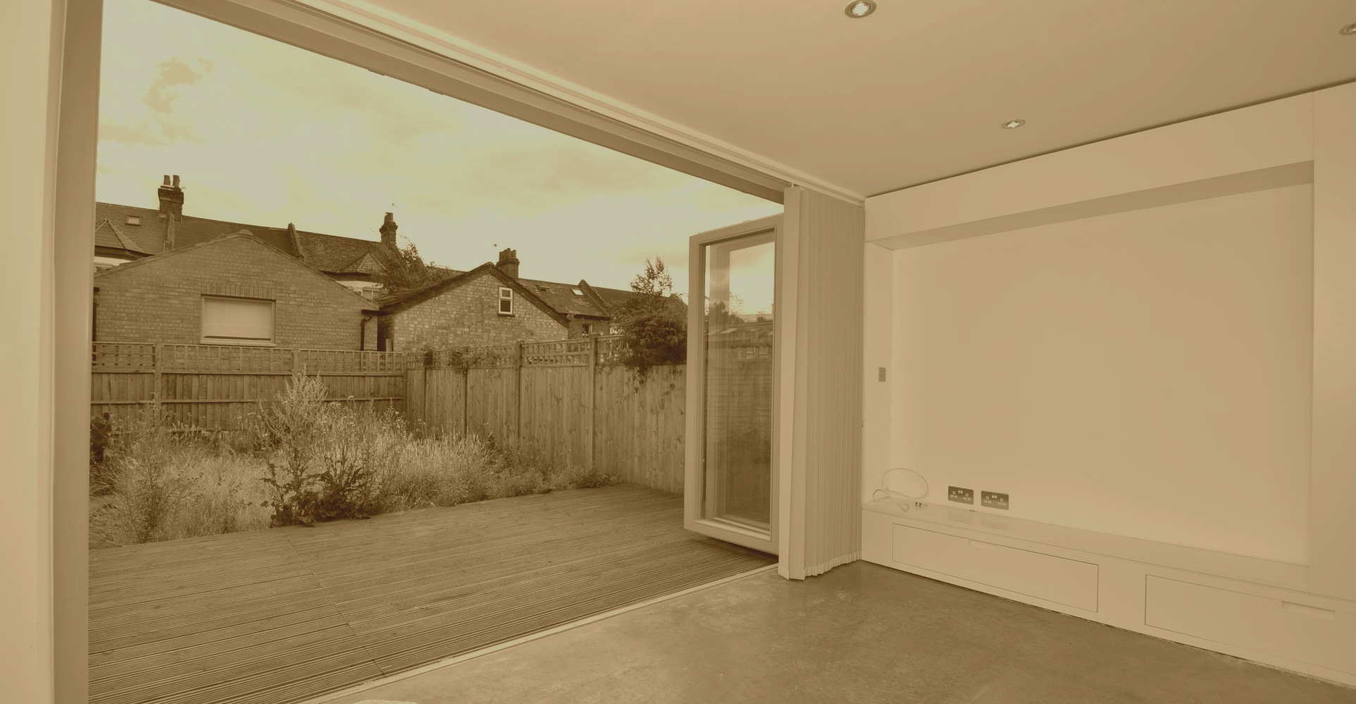 Slider, Glaziers in Mill Hill, NW7